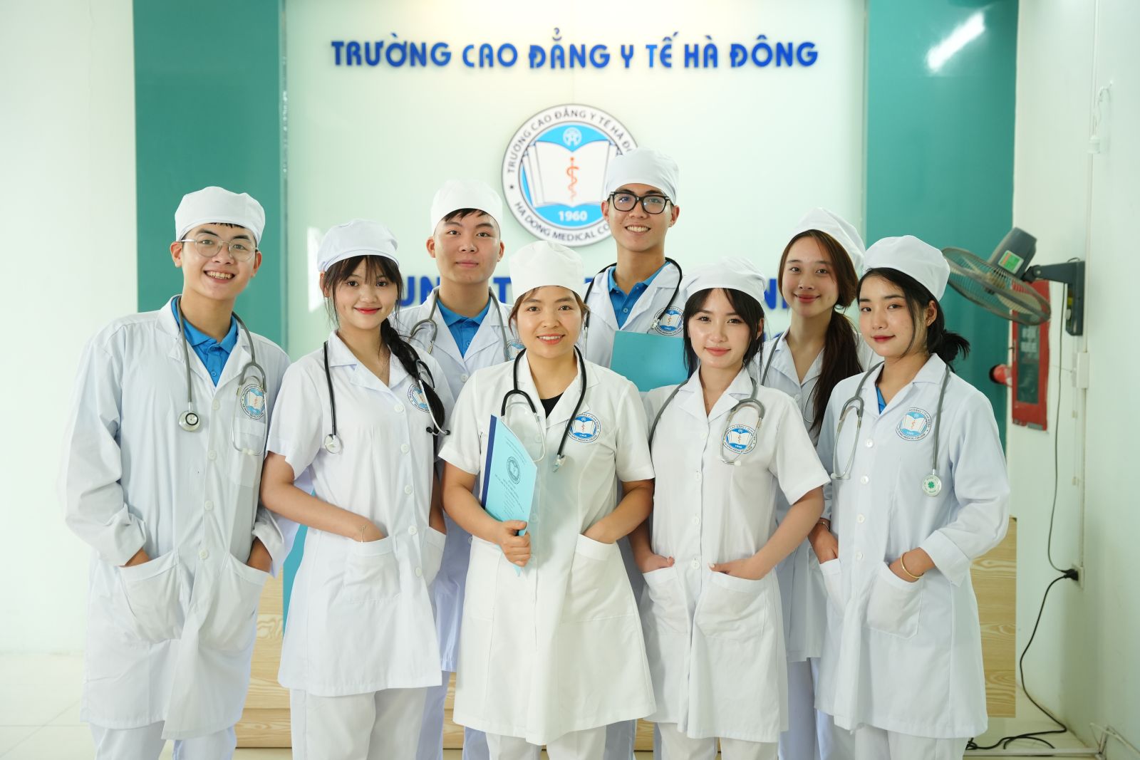 Hỗ trợ 70% học phí: Cao đẳng Y tế Hà Đông mở rộng cơ hội cho sinh viên theo học ngành y dược